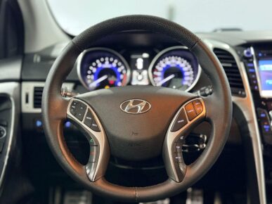 HYUNDAI I30 1.8 2015 - Ampére Multimarcas - Veículos usados e semi novos à venda em Curitiba/PR