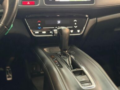 HONDA HR-V TOURING 2018 - Ampére Multimarcas - Veículos usados e semi novos à venda em Curitiba/PR