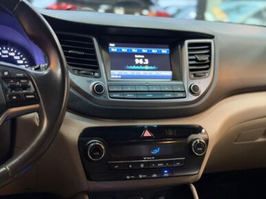 HYUNDAI TUCSON TURBO GL 2018 - Ampére Multimarcas - Veículos usados e semi novos à venda em Curitiba/PR