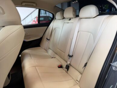 BMW 320I 2020 - Ampére Multimarcas - Veículos usados e semi novos à venda em Curitiba/PR