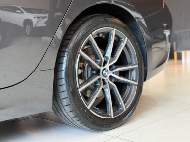 BMW 320I 2020 - Ampére Multimarcas - Veículos usados e semi novos à venda em Curitiba/PR