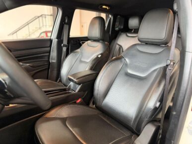 JEEP COMPASS LONG TF 2022 - Ampére Multimarcas - Veículos usados e semi novos à venda em Curitiba/PR