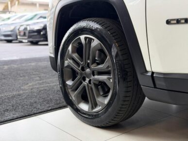 JEEP COMPASS LONG TF 2022 - Ampére Multimarcas - Veículos usados e semi novos à venda em Curitiba/PR