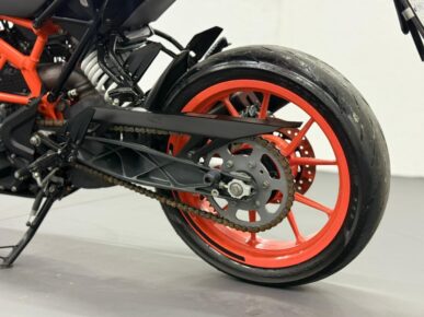 KTM 390 DUKE 2022 - Ampére Multimarcas - Veículos usados e semi novos à venda em Curitiba/PR