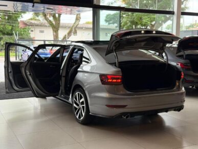 VOLKSWAGEN JETTA GLI AG 2020 - Ampére Multimarcas - Veículos usados e semi novos à venda em Curitiba/PR