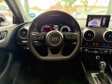 AUDI AUDA3 LM 150CV 2019 - Ampére Multimarcas - Veículos usados e semi novos à venda em Curitiba/PR