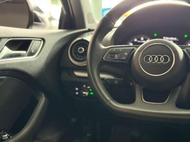 AUDI AUDA3 LM 150CV 2019 - Ampére Multimarcas - Veículos usados e semi novos à venda em Curitiba/PR