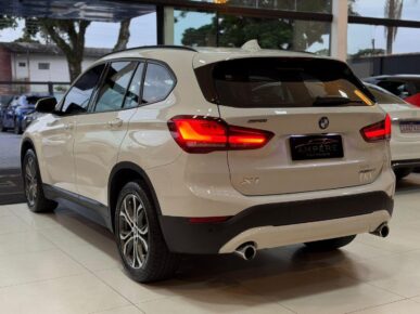 BMW X1 S20I ACTIVEFLEX 2021 - Ampére Multimarcas - Veículos usados e semi novos à venda em Curitiba/PR
