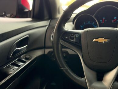 CHEVROLET CRUZE LT HB 2016 - Ampére Multimarcas - Veículos usados e semi novos à venda em Curitiba/PR