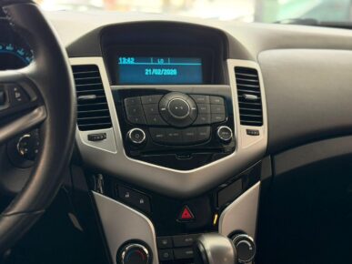 CHEVROLET CRUZE LT HB 2016 - Ampére Multimarcas - Veículos usados e semi novos à venda em Curitiba/PR