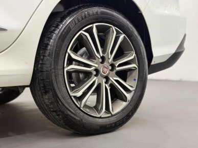 FIAT CRONOS PREC AT 2019 - Ampére Multimarcas - Veículos usados e semi novos à venda em Curitiba/PR