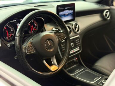 MERCEDES-BENZ GLA200FF 2019 - Ampére Multimarcas - Veículos usados e semi novos à venda em Curitiba/PR