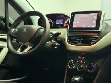 PEUGEOT 2008 ALLURE PACK 2022 - Ampére Multimarcas - Veículos usados e semi novos à venda em Curitiba/PR