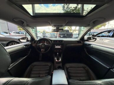 VOLKSWAGEN JETTA 2.0T 2014 - Ampére Multimarcas - Veículos usados e semi novos à venda em Curitiba/PR