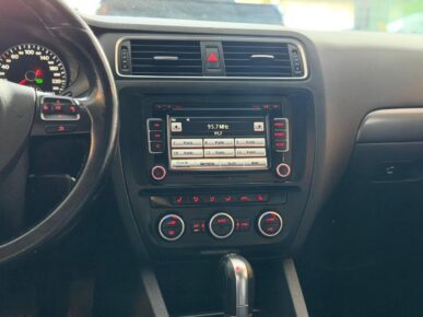 VOLKSWAGEN JETTA 2.0T 2014 - Ampére Multimarcas - Veículos usados e semi novos à venda em Curitiba/PR