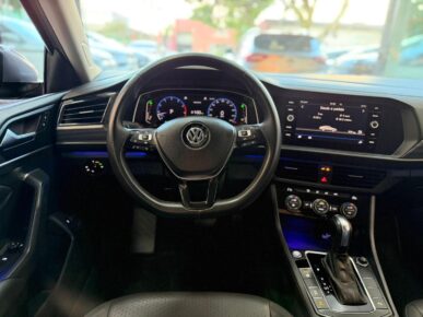 VOLKSWAGEN JETTA CL AF 2020 - Ampére Multimarcas - Veículos usados e semi novos à venda em Curitiba/PR