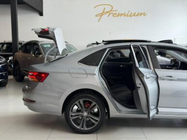 VOLKSWAGEN JETTA CL AF 2020 - Ampére Multimarcas - Veículos usados e semi novos à venda em Curitiba/PR