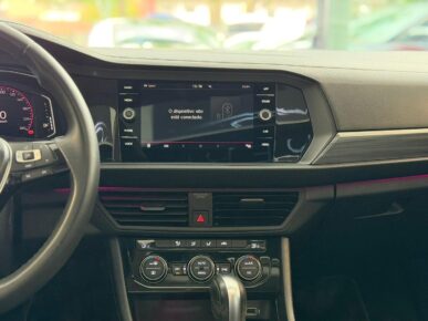 VOLKSWAGEN JETTA CL AF 2020 - Ampére Multimarcas - Veículos usados e semi novos à venda em Curitiba/PR