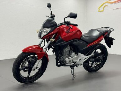 HONDA CB 300R 2012 - Ampére Multimarcas - Veículos usados e semi novos à venda em Curitiba/PR
