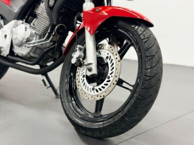 HONDA CB 300R 2012 - Ampére Multimarcas - Veículos usados e semi novos à venda em Curitiba/PR