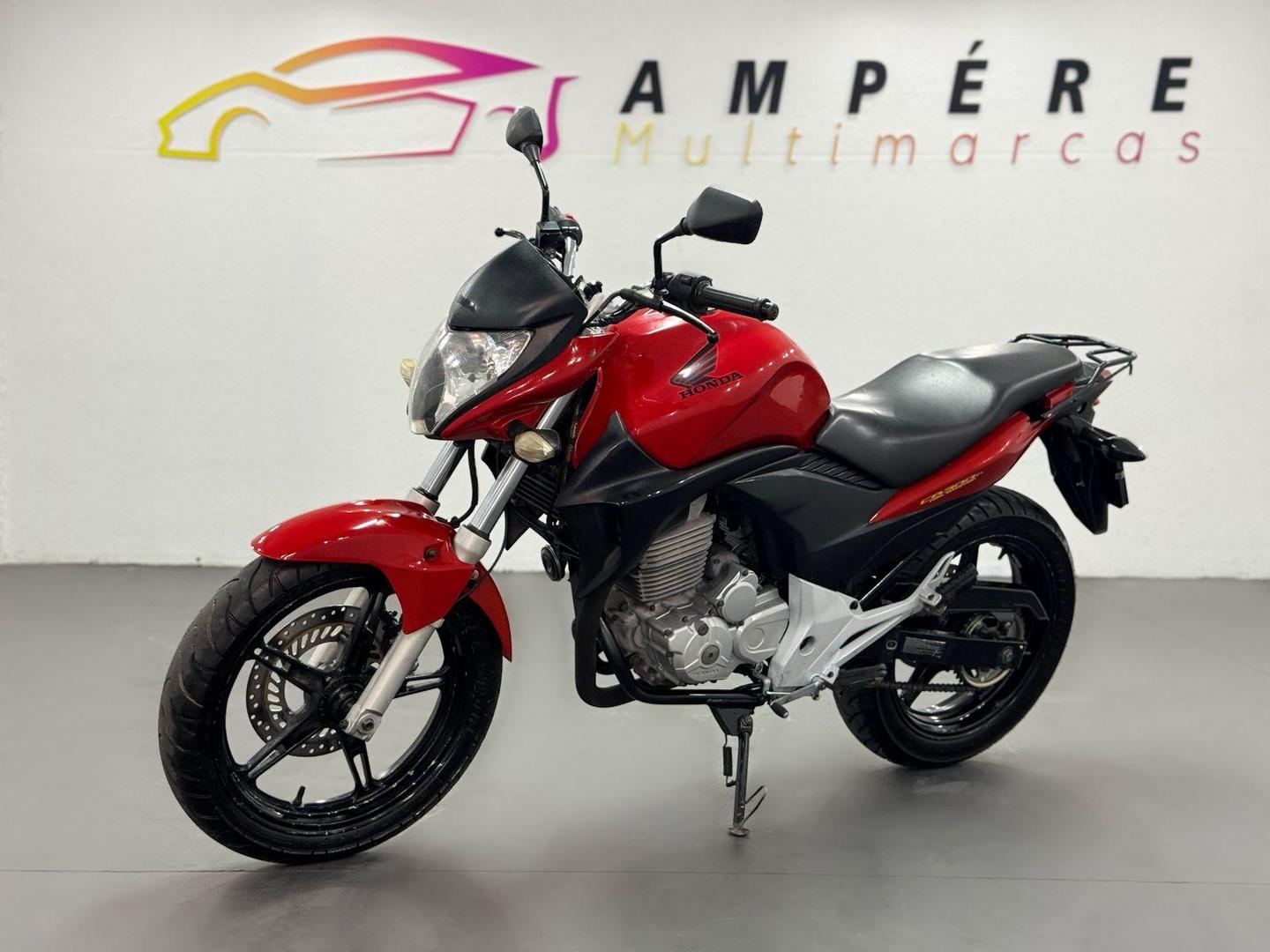 HONDA CB 300R 2012 - Ampére Multimarcas - Veículos usados e semi novos à venda em Curitiba/PR