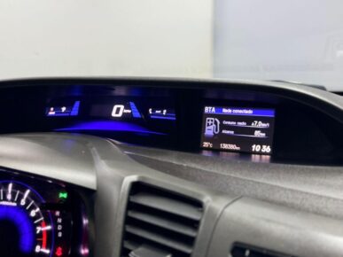 HONDA CIVIC LXR 2014 - Ampére Multimarcas - Veículos usados e semi novos à venda em Curitiba/PR