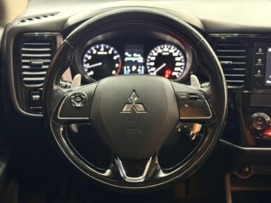 MITSUBISHI MMC OUTLANDER 2.0 2016 - Ampére Multimarcas - Veículos usados e semi novos à venda em Curitiba/PR