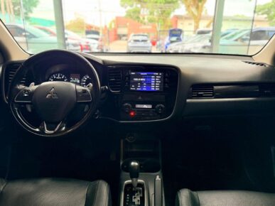 MITSUBISHI MMC OUTLANDER 2.0 2016 - Ampére Multimarcas - Veículos usados e semi novos à venda em Curitiba/PR