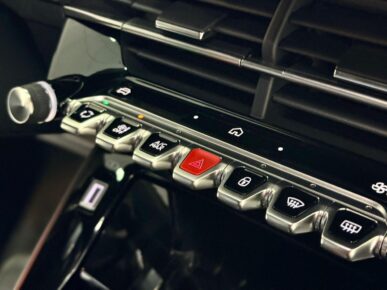 PEUGEOT 2008 GT T200 2025 - Ampére Multimarcas - Veículos usados e semi novos à venda em Curitiba/PR