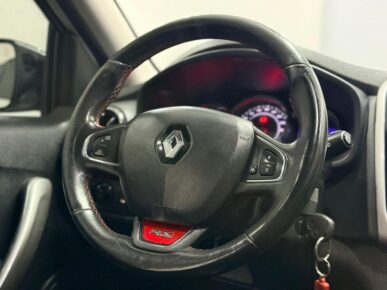 RENAULT SANDERO 20 RS 2016 - Ampére Multimarcas - Veículos usados e semi novos à venda em Curitiba/PR