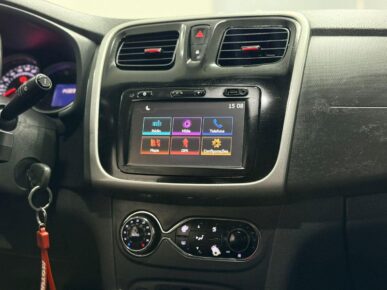 RENAULT SANDERO 20 RS 2016 - Ampére Multimarcas - Veículos usados e semi novos à venda em Curitiba/PR