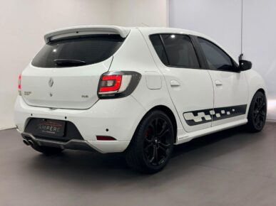 RENAULT SANDERO 20 RS 2016 - Ampére Multimarcas - Veículos usados e semi novos à venda em Curitiba/PR