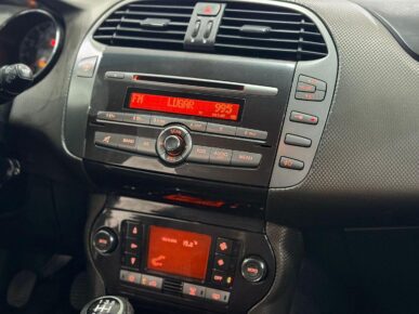 FIAT BRAVO ABSOLUTE 1.8 2012 - Ampére Multimarcas - Veículos usados e semi novos à venda em Curitiba/PR