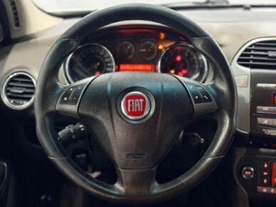 FIAT BRAVO ABSOLUTE 1.8 2012 - Ampére Multimarcas - Veículos usados e semi novos à venda em Curitiba/PR