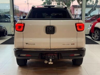 FIAT TORO VOLCANO 2.4 16V FLEX AUT 2019 - Ampére Multimarcas - Veículos usados e semi novos à venda em Curitiba/PR
