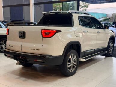 FIAT TORO VOLCANO 2.4 16V FLEX AUT 2019 - Ampére Multimarcas - Veículos usados e semi novos à venda em Curitiba/PR