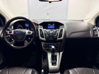FORD FOCUS SE AT 2.0T 2015 - Ampére Multimarcas - Veículos usados e semi novos à venda em Curitiba/PR