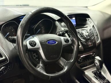 FORD FOCUS SE AT 2.0T 2015 - Ampére Multimarcas - Veículos usados e semi novos à venda em Curitiba/PR