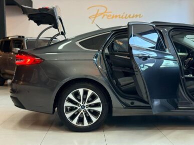 FORD FUSION TIT HYBRID 2019 - Ampére Multimarcas - Veículos usados e semi novos à venda em Curitiba/PR