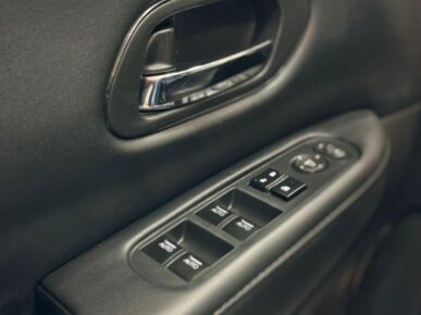 HONDA HR-V EX CVT 2017 - Ampére Multimarcas - Veículos usados e semi novos à venda em Curitiba/PR