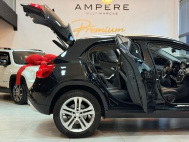 MERCEDES-BENZ GLA200FF 2017 - Ampére Multimarcas - Veículos usados e semi novos à venda em Curitiba/PR