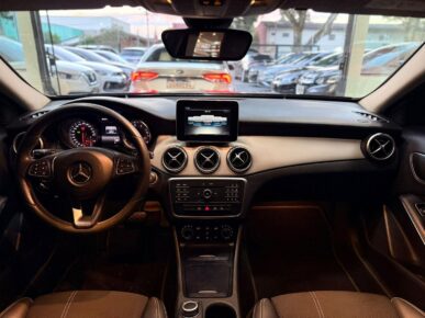MERCEDES-BENZ GLA200FF 2017 - Ampére Multimarcas - Veículos usados e semi novos à venda em Curitiba/PR