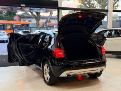 MERCEDES-BENZ GLA200FF 2017 - Ampére Multimarcas - Veículos usados e semi novos à venda em Curitiba/PR