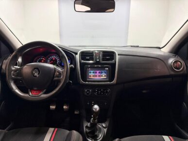 RENAULT SANDERO 20 RS 2017 - Ampére Multimarcas - Veículos usados e semi novos à venda em Curitiba/PR