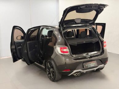 RENAULT SANDERO 20 RS 2017 - Ampére Multimarcas - Veículos usados e semi novos à venda em Curitiba/PR