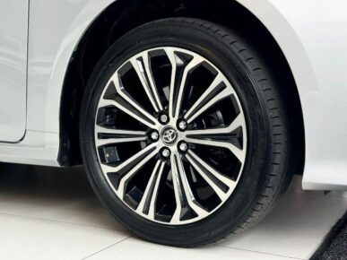 TOYOTA COROLLA APREMIUMH 2022 - Ampére Multimarcas - Veículos usados e semi novos à venda em Curitiba/PR