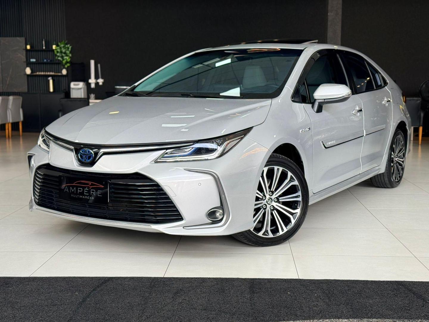 TOYOTA COROLLA APREMIUMH 2022 - Ampére Multimarcas - Veículos usados e semi novos à venda em Curitiba/PR