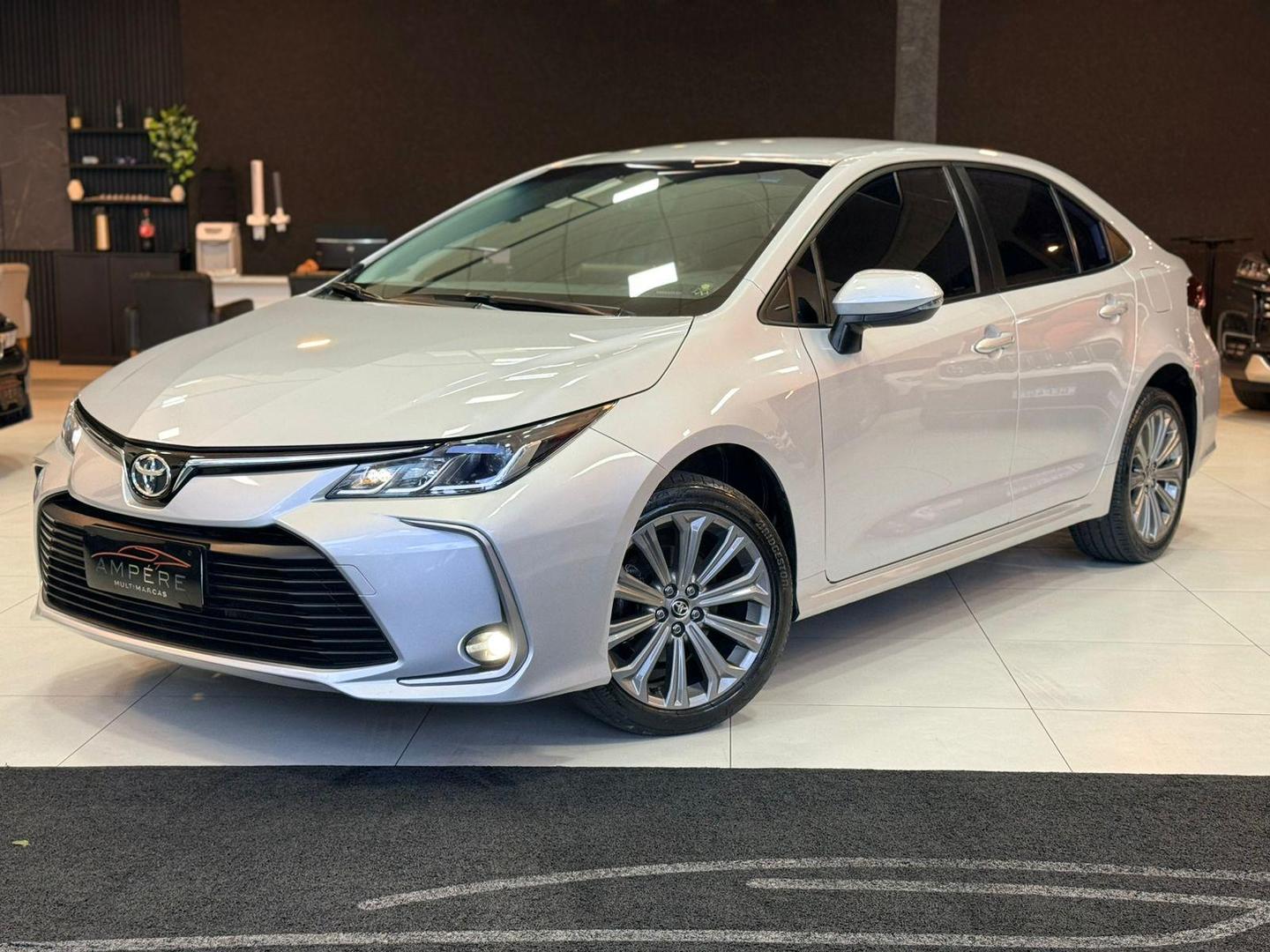 TOYOTA COROLLA XEI 20 2022 - Ampére Multimarcas - Veículos usados e semi novos à venda em Curitiba/PR