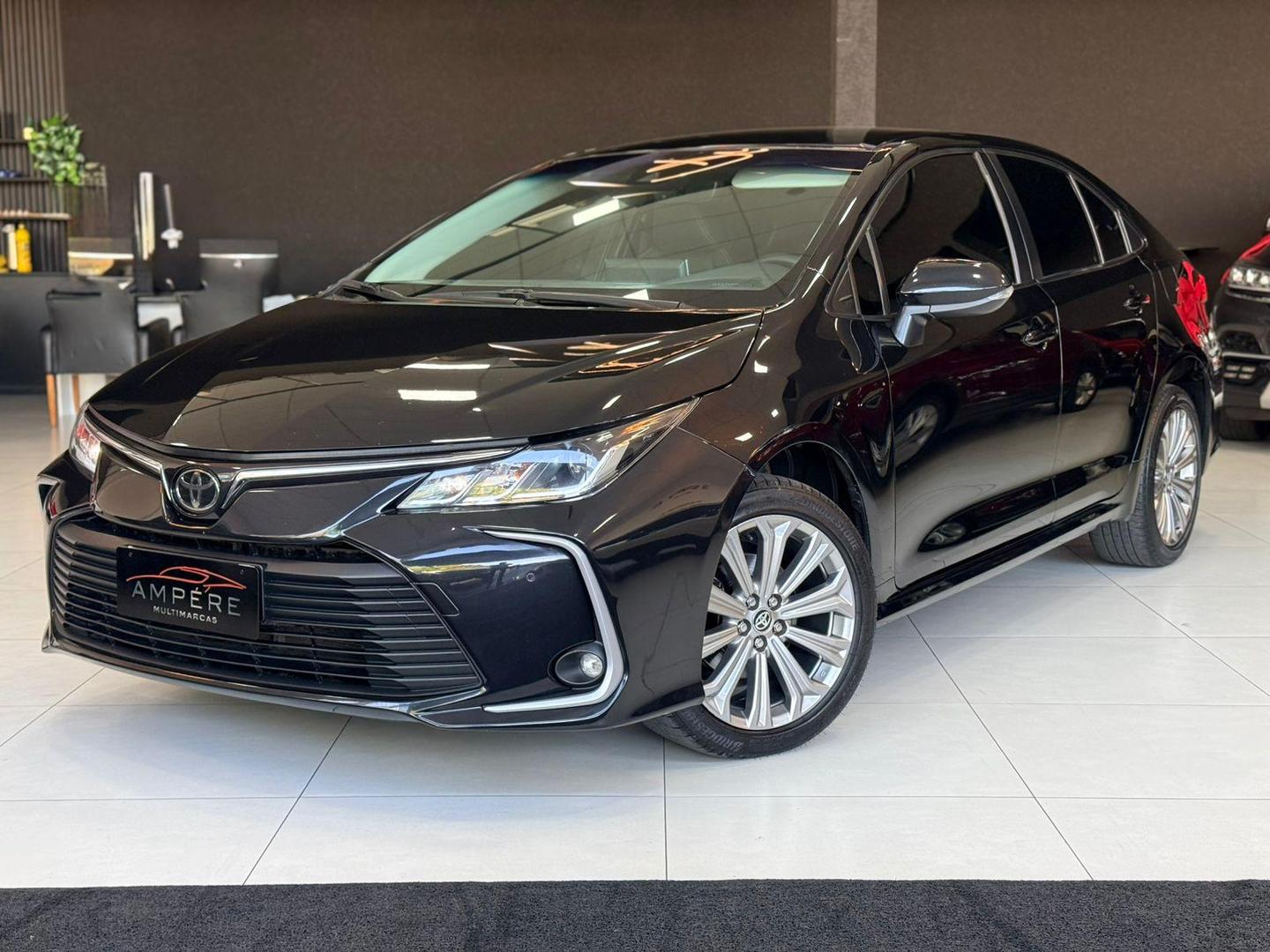 TOYOTA COROLLA XEI 20 2023 - Ampére Multimarcas - Veículos usados e semi novos à venda em Curitiba/PR
