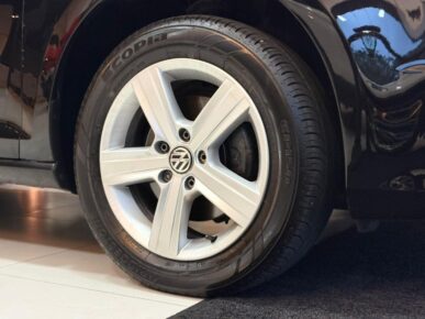 VOLKSWAGEN GOLF COMFORTLINE MA 2016 - Ampére Multimarcas - Veículos usados e semi novos à venda em Curitiba/PR